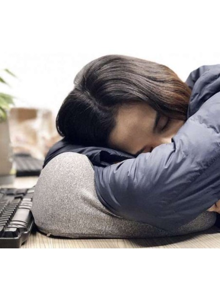 3D kelioninė pagalvė