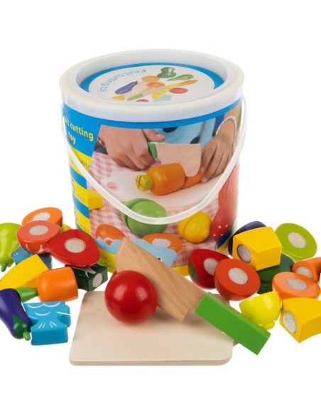 Daržovės pjaustymui mediniame kibire