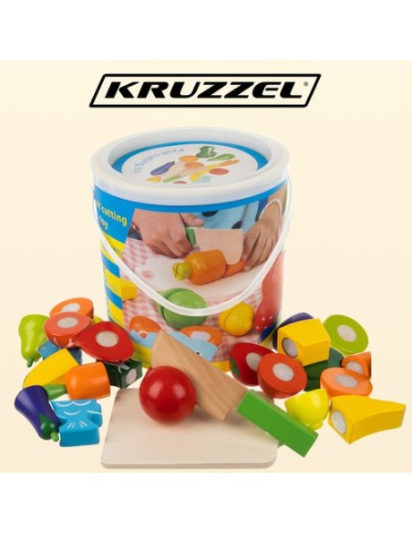 Daržovės pjaustymui mediniame kibire