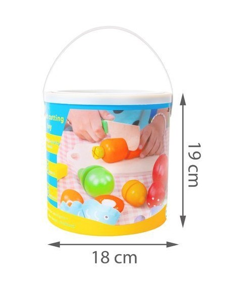 Daržovės pjaustymui mediniame kibire