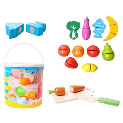 Daržovės pjaustymui mediniame kibire