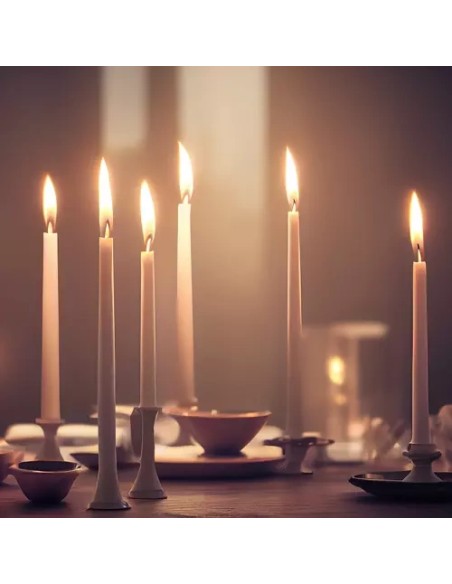 Balta kūgio žvakė - rinkinyje 40 vnt.