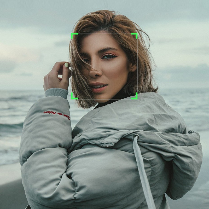 Gimbal išmaniojo telefono rankiniam 3 ašių vaizdo stabilizatorius pilkas