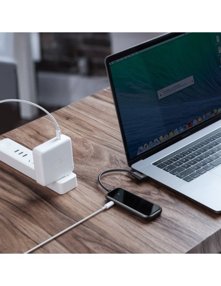 Adapteris HUB USB-C į 4x USB 3.0 USB-C PD, skirtas MacBook PC pilkas Adapteris HUB USB-C į 4x USB 3.0 USB-C PD, skirtas MacBook PC pilkas