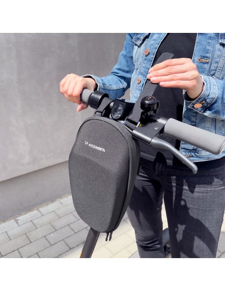 Vandeniui atsparus paspirtuko rankenos krepšys, 4L juodas