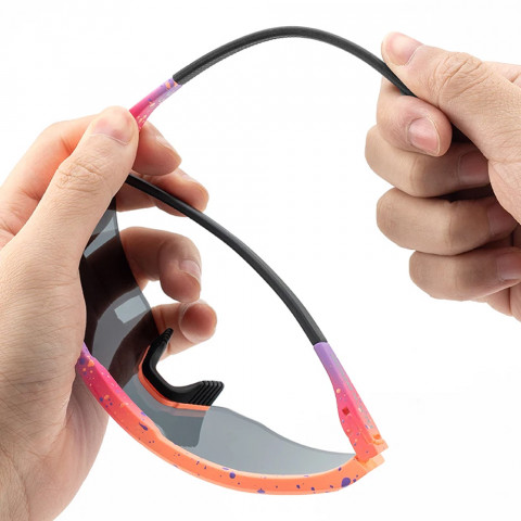 
Poliarizuoti dviratininko akiniai su UV 400 filtru, juodi
