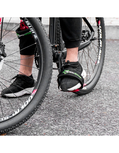 
Lengvi ir patvarūs dviračio pedalų dirželiai – juodi
