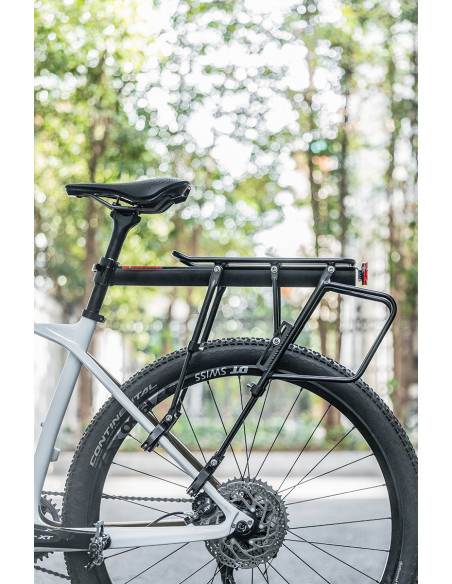 
Patvarus dviračių stovas su lentynos ir balnelio funkcija bei LED galiniu žibintu, juodas
