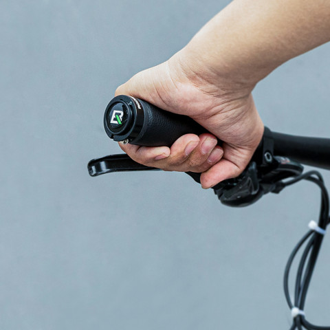 
Dviračio rankenos, patogios odinės vairo rankenos - juodos
