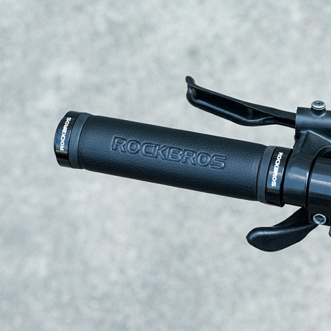 
Dviračio rankenos, patogios odinės vairo rankenos - juodos
