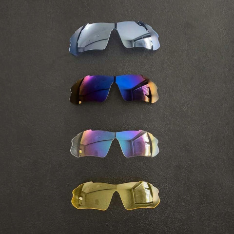 
Poliarizuoti dviračių akiniai su keičiamais spalvotais lęšiais
