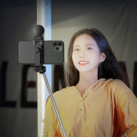 
Teleskopinė asmenukių lazda su nuotolinio valdymo pultu + LED lempute, telefono trikojis 1 m - juoda
