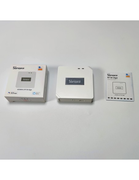WiFi valdymo blokas skirtas RF433MHz įrenginiams baltas WiFi valdymo blokas skirtas RF433MHz įrenginiams baltas