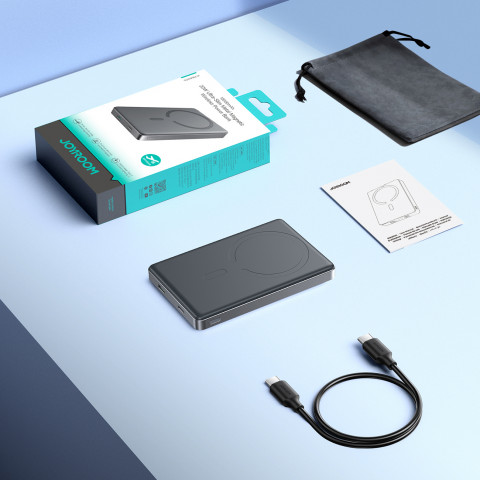 
„Powerbank Pro 10000mAh Ultrathin Magnetic PD 20W USB-C Lightning“ – pilka
