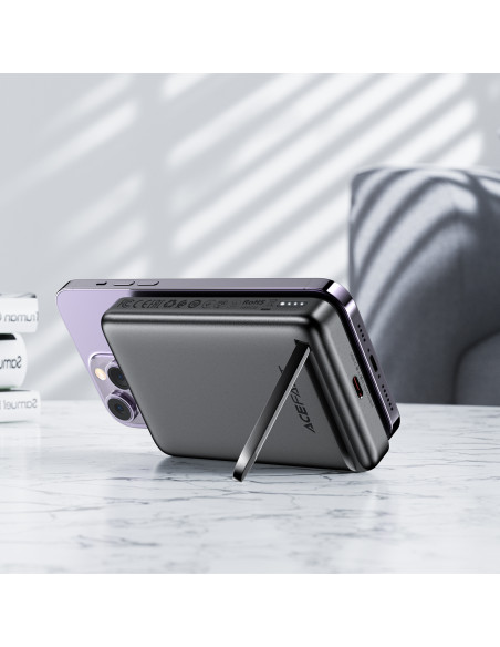 
10000mAh indukcinis magnetinis išorinis akumuliatorius su 20W stovo parinktimi + laidas - juodas
