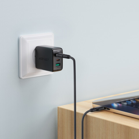 
Lankstus pintas laidas USB-C - USB-C 60W 3A 1.2m - juodas
