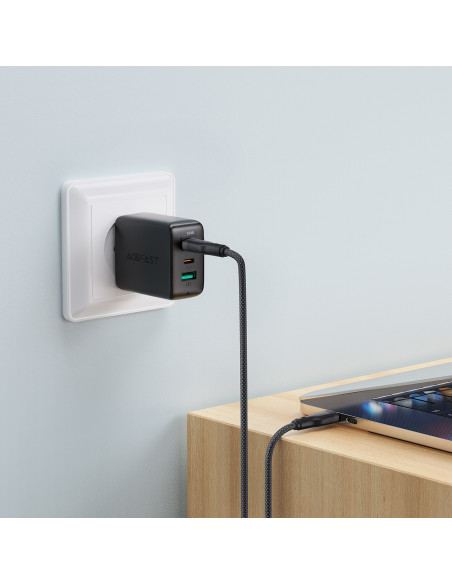 
Lankstus pintas laidas USB-C - USB-C 60W 3A 1.2m - juodas
