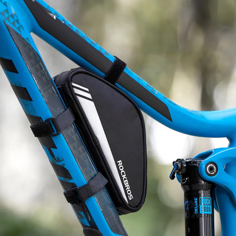 
Dviračio įrankių krepšys, skirtas prie rėmo tvirtinamam pompos krepšiui, 0,7 l – juodas
