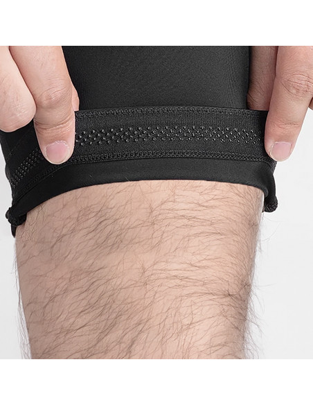 
Dviratininko šortai su antkrūtine ir pagalvėle XXXL - juodi
