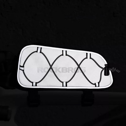 
Prie rėmo tvirtinamas dviračio krepšys, 0,9 l – sidabrinis
