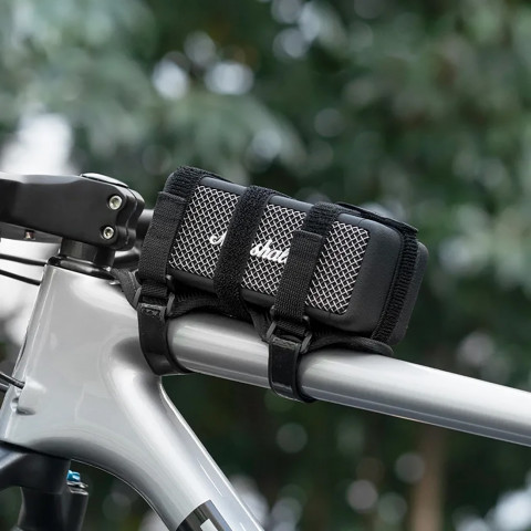 
Dviračio laikiklis su lipnia juosta, skirtas tvirtinti prie vairo rėmo garsiakalbiui, vandens buteliukui ir pan. - juod...