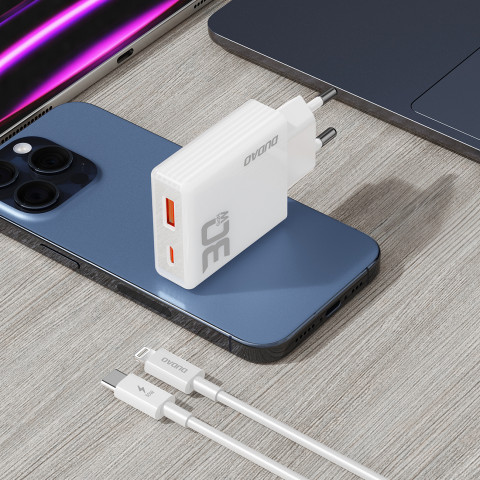 
GaN A30EUL 30W USB-A USB-C sieninis įkroviklis + USB-C – „Lightning“ laidas – baltas
