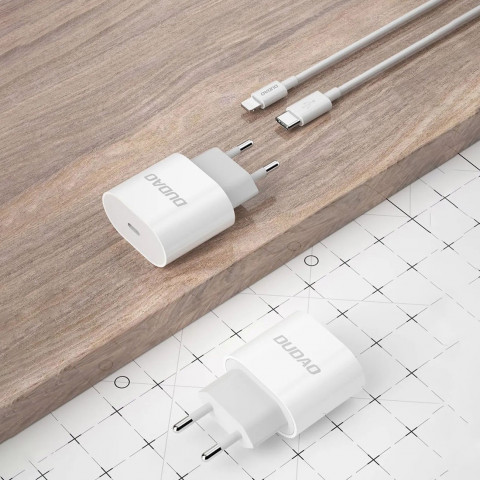 
A14EUC PD 20W USB-C mažas sieninis įkroviklis + USB-C laidas – baltas
