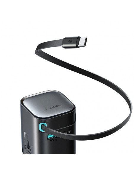 
„GaN“ 65 W USB-A USB-C sieninis įkroviklis su integruotu USB-C laidu – juodas
