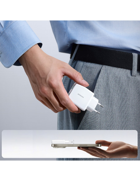 
Mažas ir itin plonas 20 W USB-A USB-C sieninis įkroviklis – baltas
