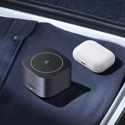 
3 viename „MagSafe Qi“ belaidis telefono ir ausinių įkroviklis su USB-C prievadu – juodas
