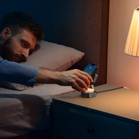 
3 viename „MagSafe Qi“ belaidis telefono ir ausinių įkroviklis su USB-C prievadu – juodas
