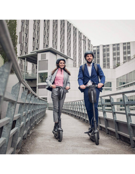 
Dviračio krepšys, tvirtinamas prie vairo arba rėmo, 3 l, B62-1 - juodas
