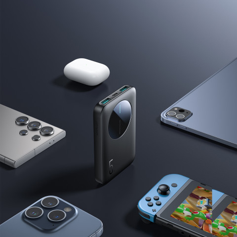 
Nešiojamoji baterija JR-PBF13 5000mAh 2.4A 2x USB-A 1x USB-C - juoda
