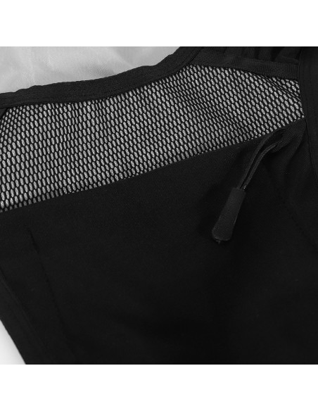 
Šviesą atspindinti bėgimo liemenė su kišenėmis – juoda
