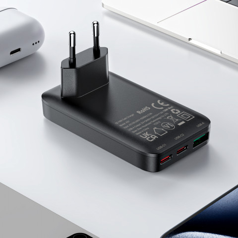 
65 W GaN 2 USB-C USB-A itin plonas plokščias sieninis įkroviklis – juodas
