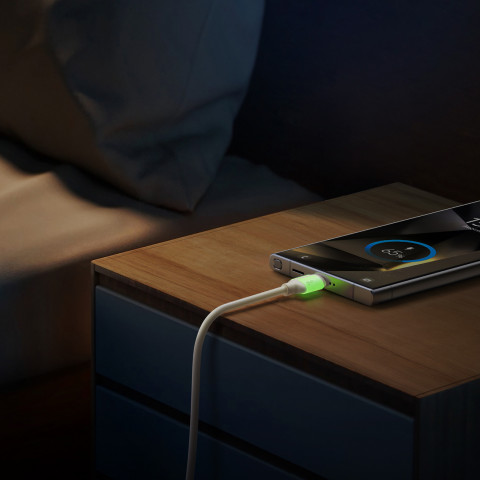 
USB-A - USB-C laidas su fluorescenciniu antgaliu 1,2 m - smėlio spalvos
