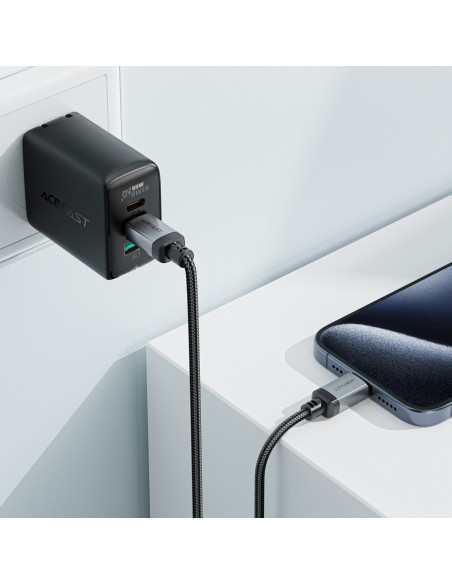 
USB-C - USB-C 480Mb/ s 3A 1,2 m kabelis - juodas
