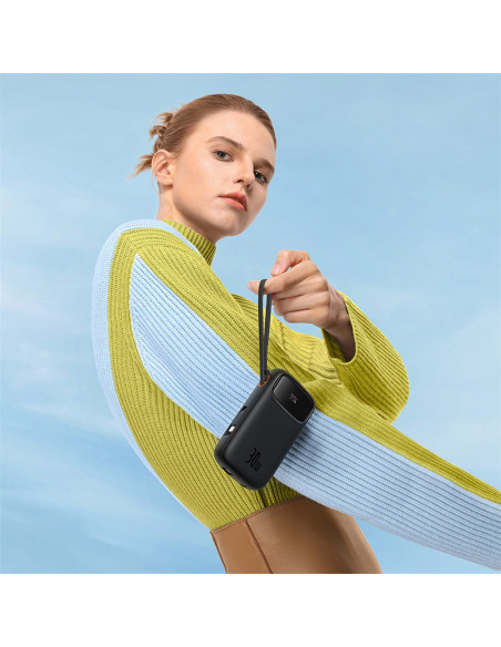 
„QPow 2“ 20000mAh 30W išorinė baterija su 2 integruotais USB-C laidais – juoda
