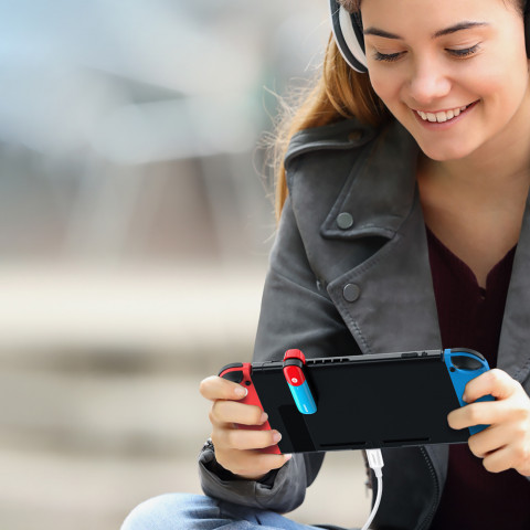 
USB-C - USB-C PD QC AFC laidas 1,5 m - baltas
