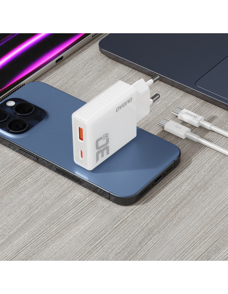 
„GaN“ 30 W USB-A - USB-C sieninis įkroviklis su USB-C laidu - baltas
