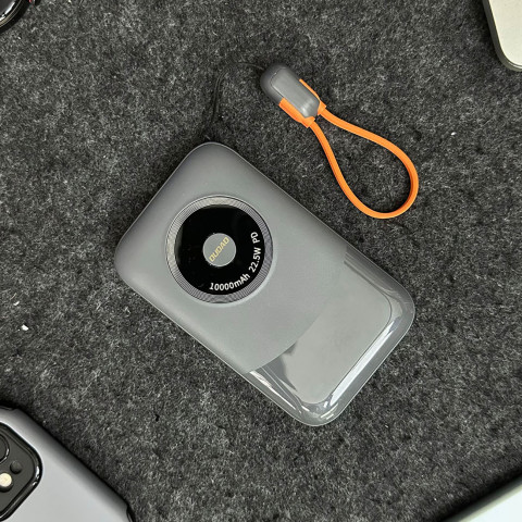 
Išorinė baterija K21 Mini 10000mAh 22.5W USB-A / USB-C - pilka
