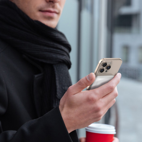 
Nešiojamoji baterija K26 10000mAh 20W USB-A / USB-C / MagSafe - balta
