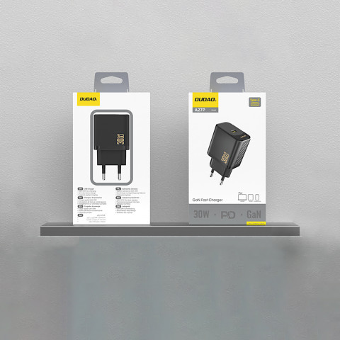 
30 W PD GaN USB-C greitasis sieninis įkroviklis – juodas
