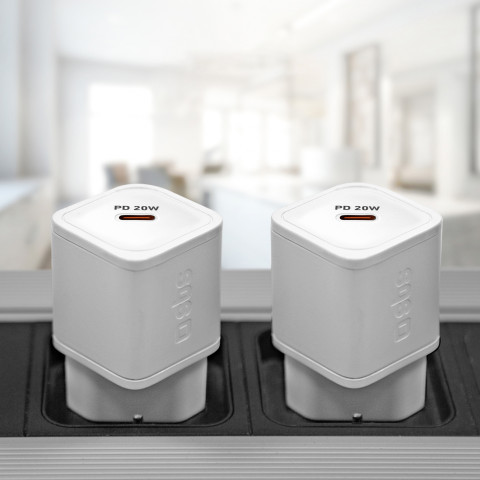 
GaN sieninis įkroviklis su maitinimo šaltiniu, 20 W – baltas
