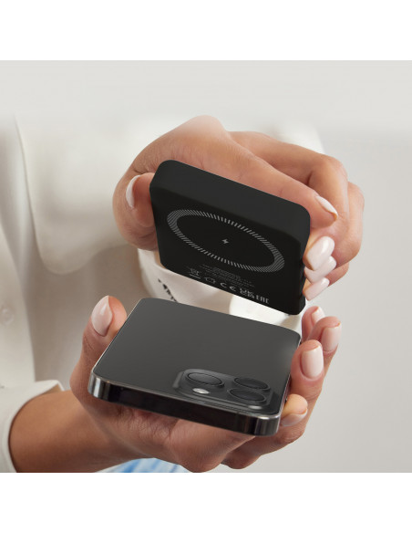 
5000 mAh USB-C „MagSafe“ belaidis įkroviklis – juodas
