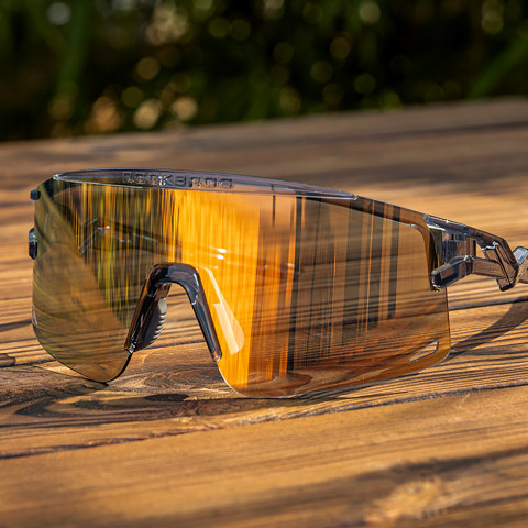 
Fotochrominiai dviračių akiniai su UV filtru ir korekciniu įdėklu – žali
