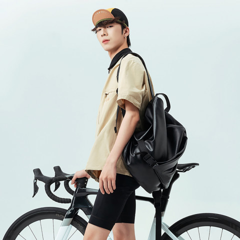 
Dviratininko kepuraitė su skydeliu, skirta dėvėti po šalmu - geltona
