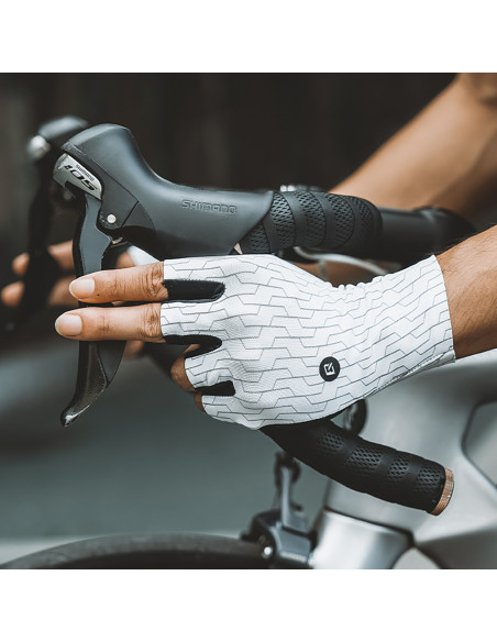 
Plento dviračių pirštinės L dydžio - baltos ir juodos
