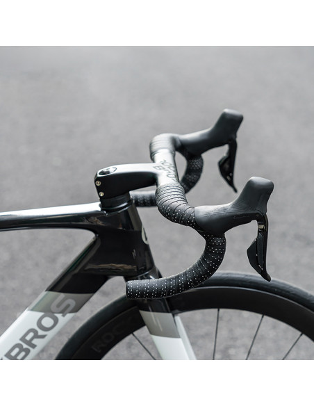 
Reljefinė EVA putplasčio dviračio vairo juosta – oranžinė
