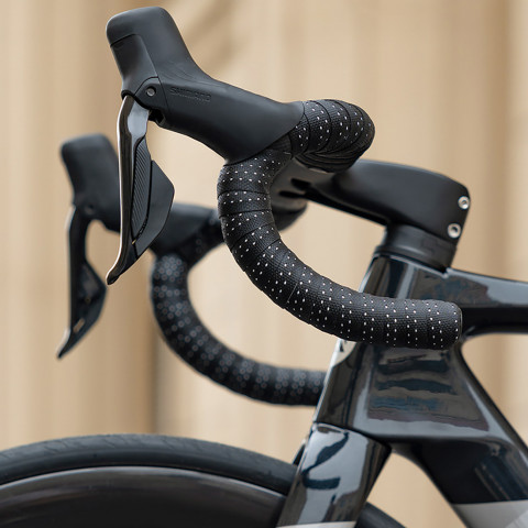 
Perforuota silikoninė dviračio vairo juosta - oranžinė
